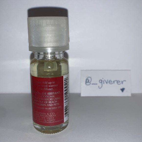 Frosted Cranberry Home Fragrance Oil Bath & Body Works - Picture 2 of 8